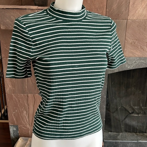 Forever 21 Tops - Forever 21 short sleeve, women’s striped green shirt, size large